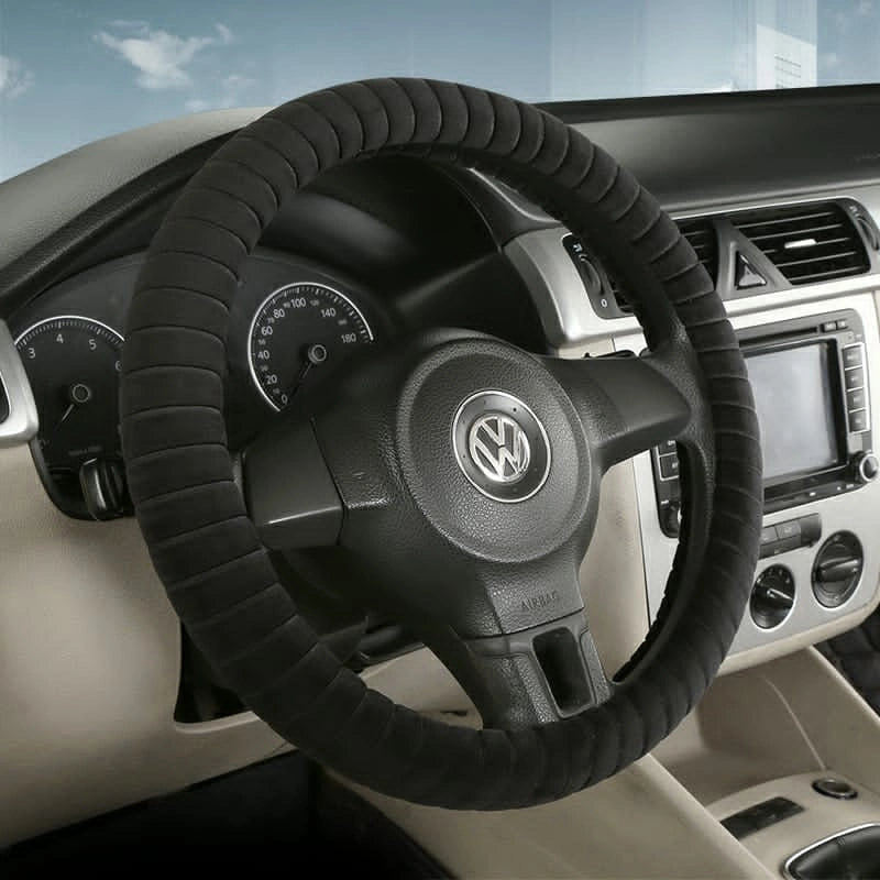 Delux Velvet Steering Wheel Covers M007 (Medium)-أغطية عجلة القيادة ديلوكس مخملية M007 (متوسطة)-Auto-Emporio-Kuwait.0