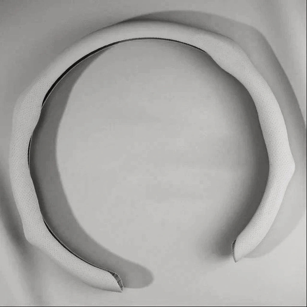 D/O Shape Pu Leather Grip Steering Wheel Covers-أغطية عجلة القيادة بمقبض جلد البولي يوريثان على شكل D/O-Auto-Emporio-Kuwait.0