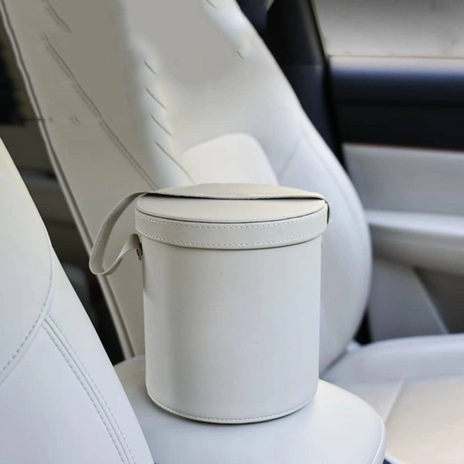 PU Leather Trash Can Organizer Waterproof Storage Box with Lid-صندوق تخزين منظم من جلد البولي يوريثان مقاوم للماء مع غطاء-Auto-Emporio-Kuwait.0