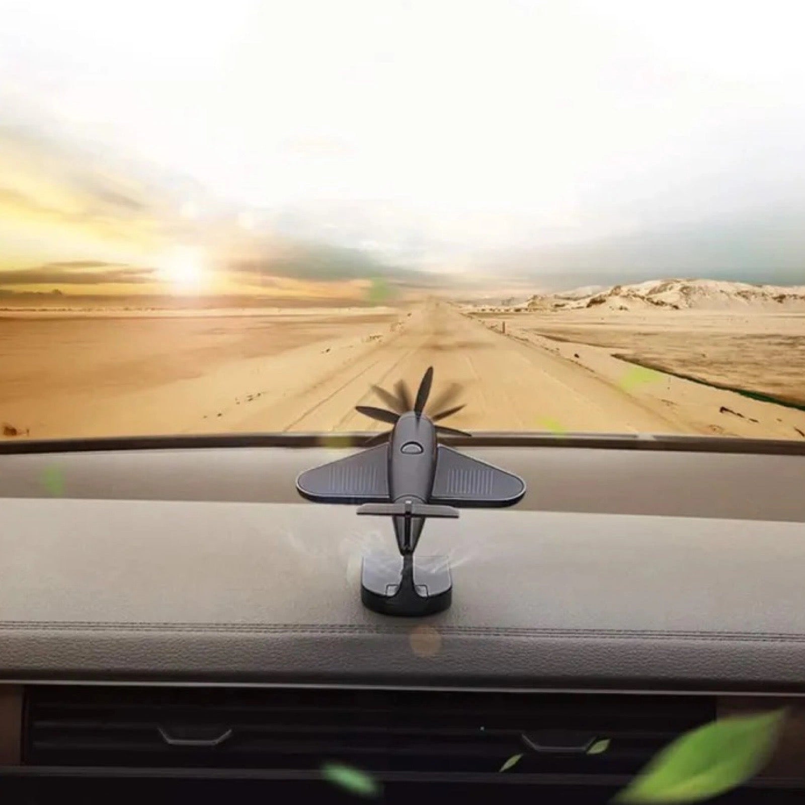 Premium Aircraft Plane Solar Rotating Air Freshener-معطر هواء دوار يعمل بالطاقة الشمسية على شكل طائرة فاخرة-Auto-Emporio-Kuwait.0