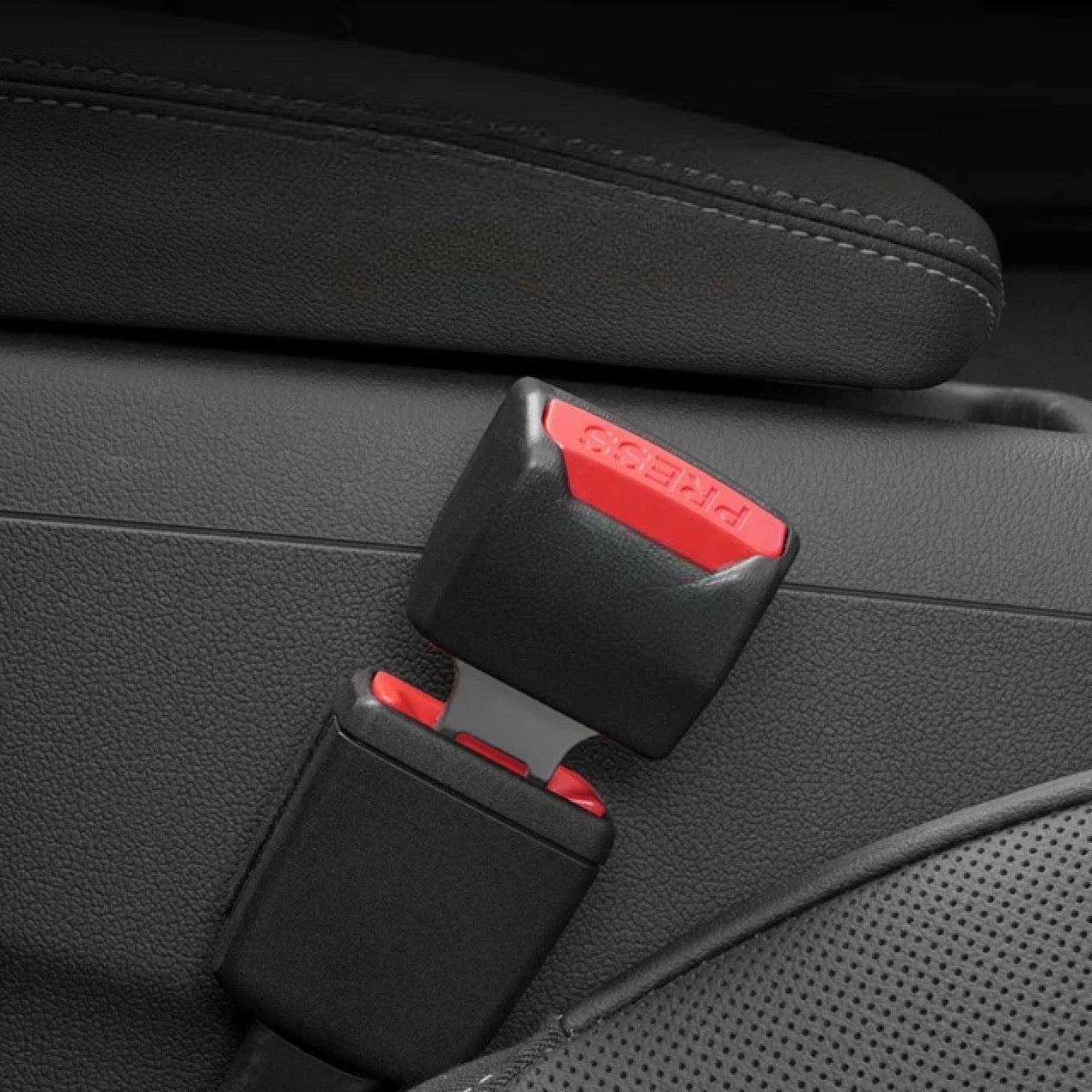 Seat Belt Clip Extender Buckle (2 pcs)-مشبك تمديد حزام الأمان (قطعتان)-Auto-Emporio-Kuwait.0