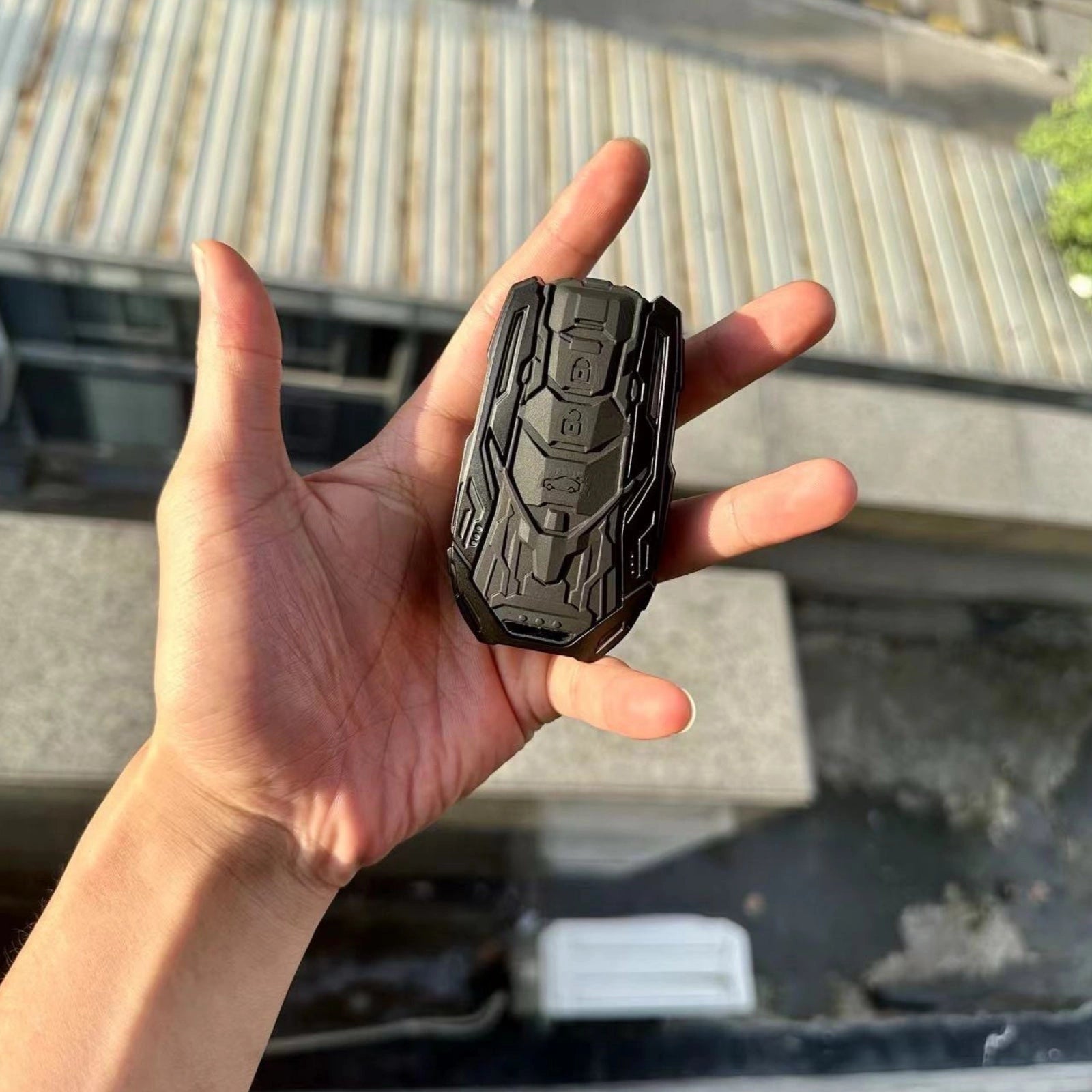 TOYOTA Zinc Alloy Key Remote Cover with two keychains-غطاء جهاز التحكم عن بعد لمفتاح تويوتا من سبائك الزنك مع سلسلتي مفاتيح-Auto-Emporio-Kuwait.0