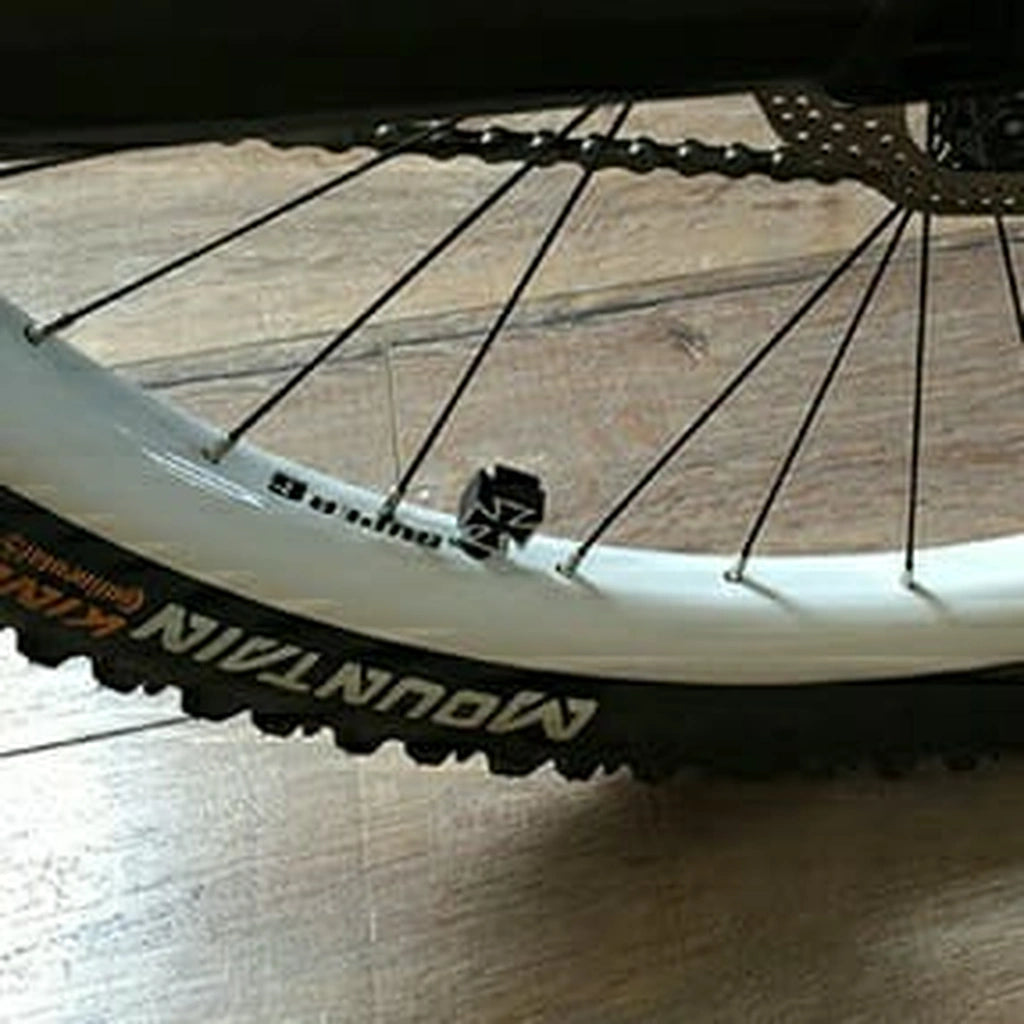 Tire Valve Caps Cross-قبعات صمام الإطارات متقاطعة-Auto-Emporio-Kuwait.0