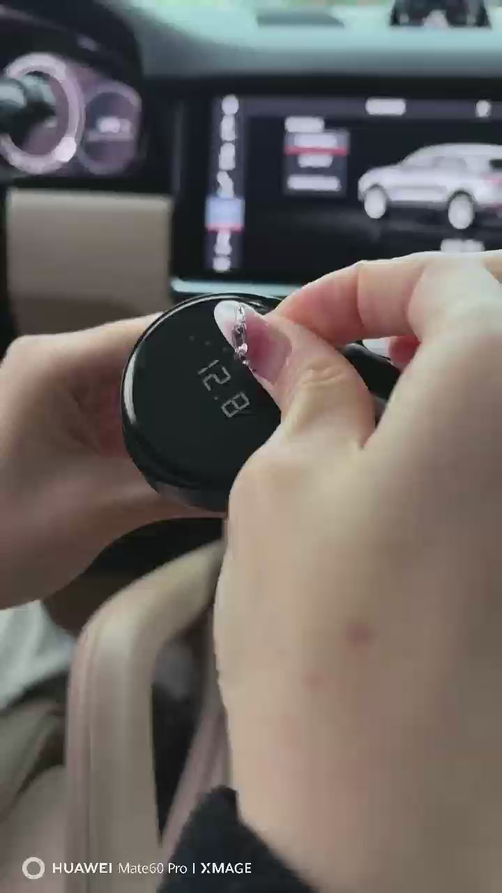 2-in-1 Retractable Super Fast Car Charger with digital display 11